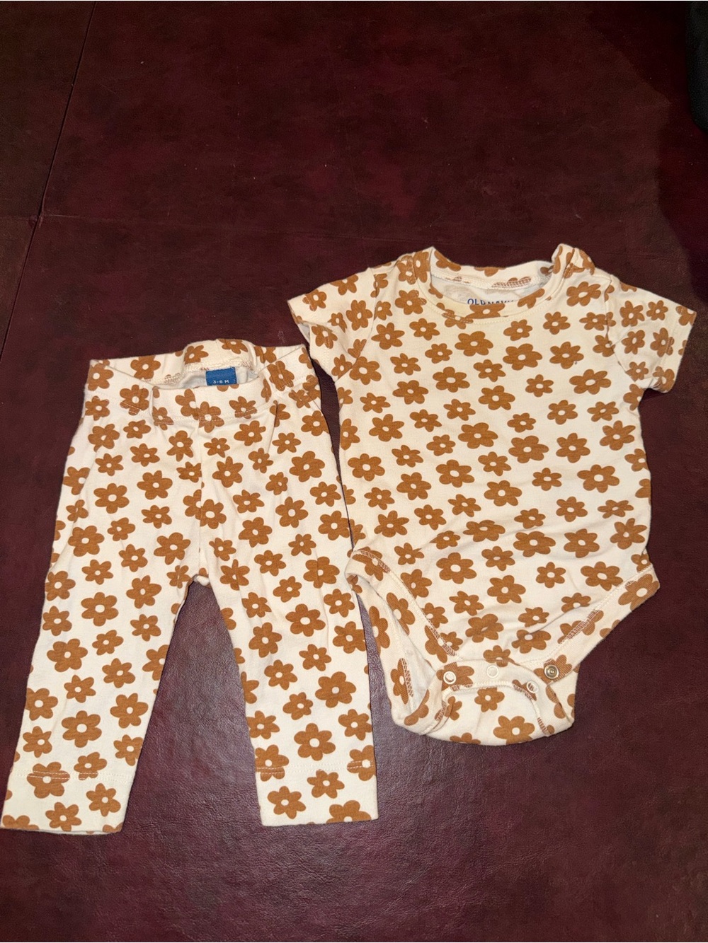 Old Navy Cream Top with Brown Floral Print - Baby 3-6M